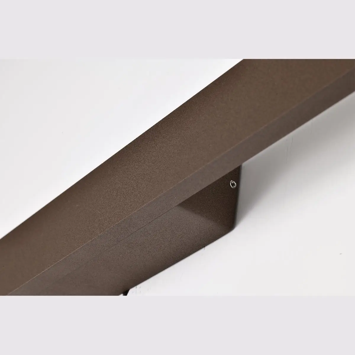 Рисунок 4 - Уличный настенный светильник 7997