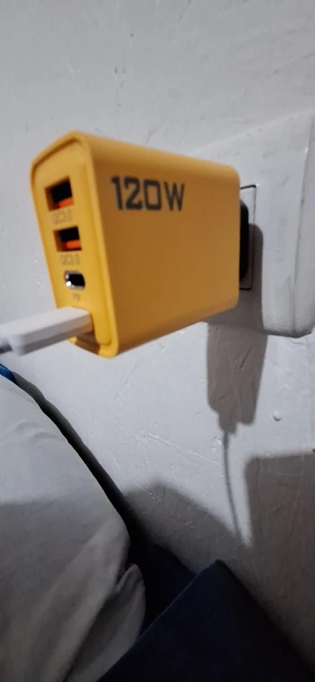 4 Port USB Charger Total 120W Type C Fast Charge Mobile Phone Adapter Quick Charge Wall Charger photo review