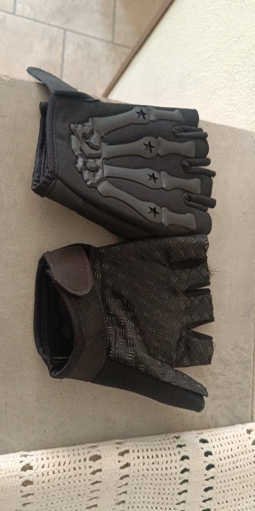 Riding Fingerless Gloves Non-slip Half Finger Gloves for Motorcycle Cycling photo review