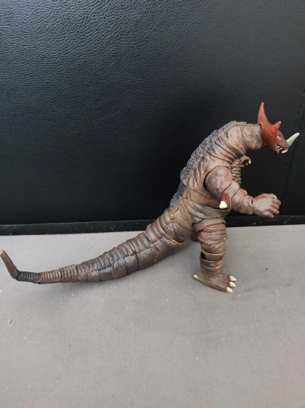 Bandai S.H.Figuarts SHF 16cm Gomora Ultraman Monstros Antigos