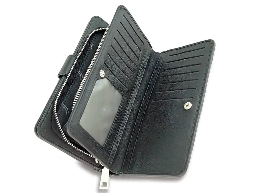 Рисунок 3 - Большое женское портмоне из кожи