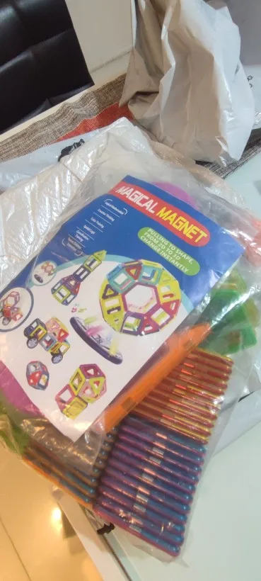 168 Magnet Bausteine - Konstruktionsspielzeug Set für kreative Designs photo review