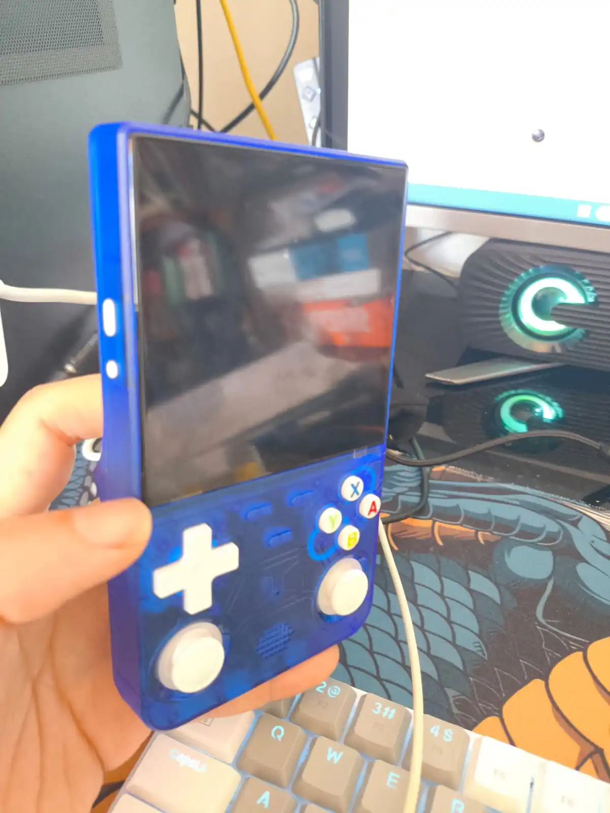 R36 ULTRA photo review