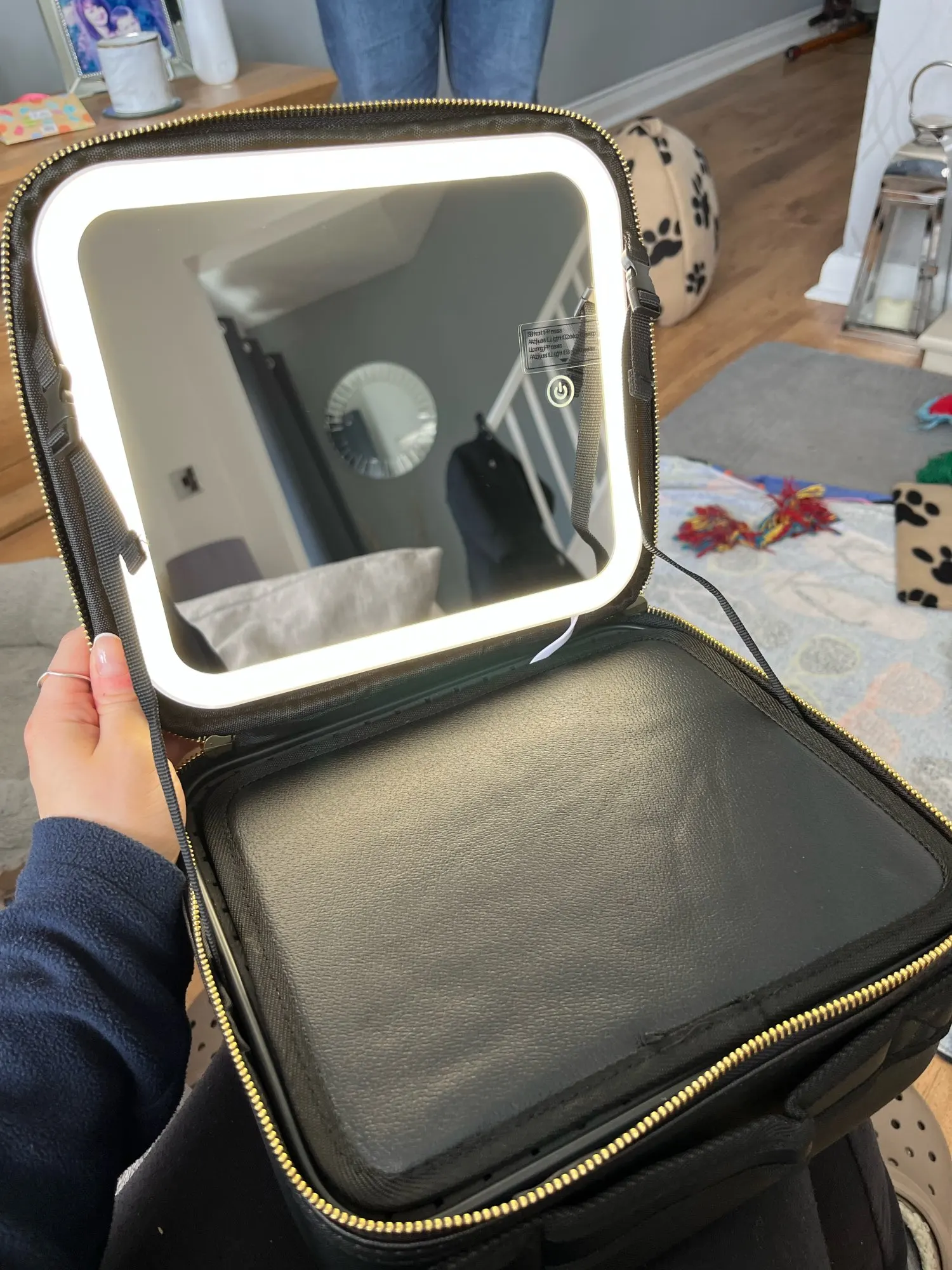 Cosmetic Travel Case With LED Mirror Ceelic