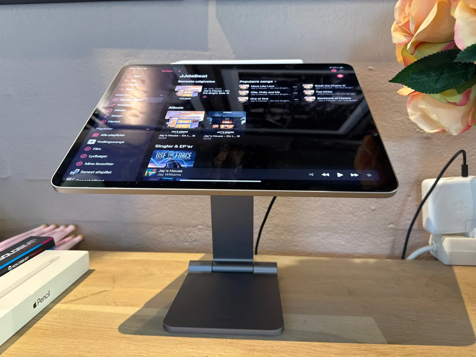 Support Magnétique KU XIU X33 Pour IPad Pro 13 M4 (2024) - Pliable, Réglable 360°, Aluminium, Bureau, Dessin, Lecture - 5