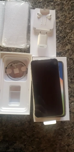 Original Apple iPhone X 4G LTE Mobile Phone 3GB RAM 64/256GB ROM Hexa Core Face ID 12MP Wireless Unlocked Cellphone