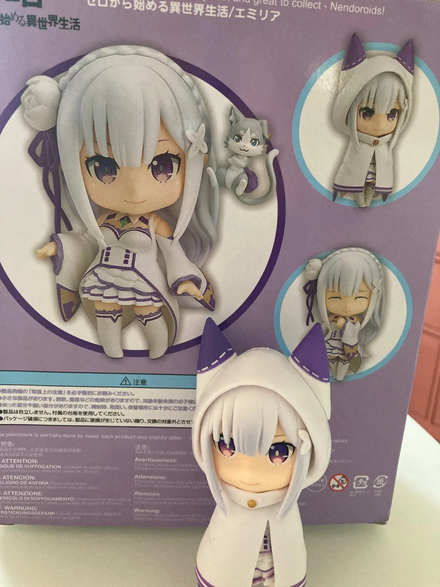 Emilia Re Zero Chibi Figure photo review