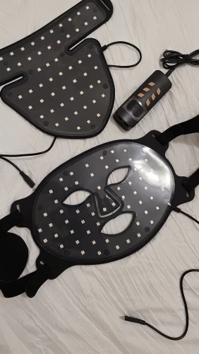 GlowSkin 8-in-1 LED Gesichts- & Halsmaske – Anti-Aging & Hautpflege Revolution photo review