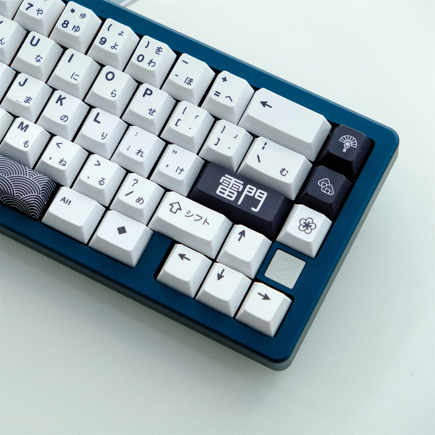 teclados e mouses