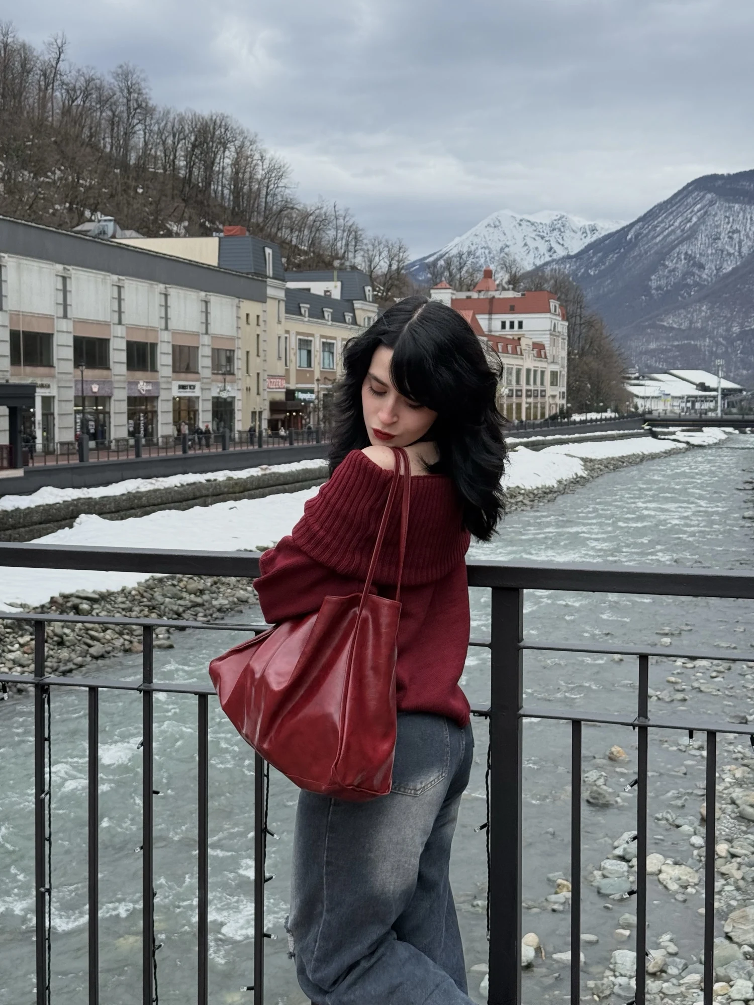Veloura™ Soft Luxe Shoulder Bag photo review