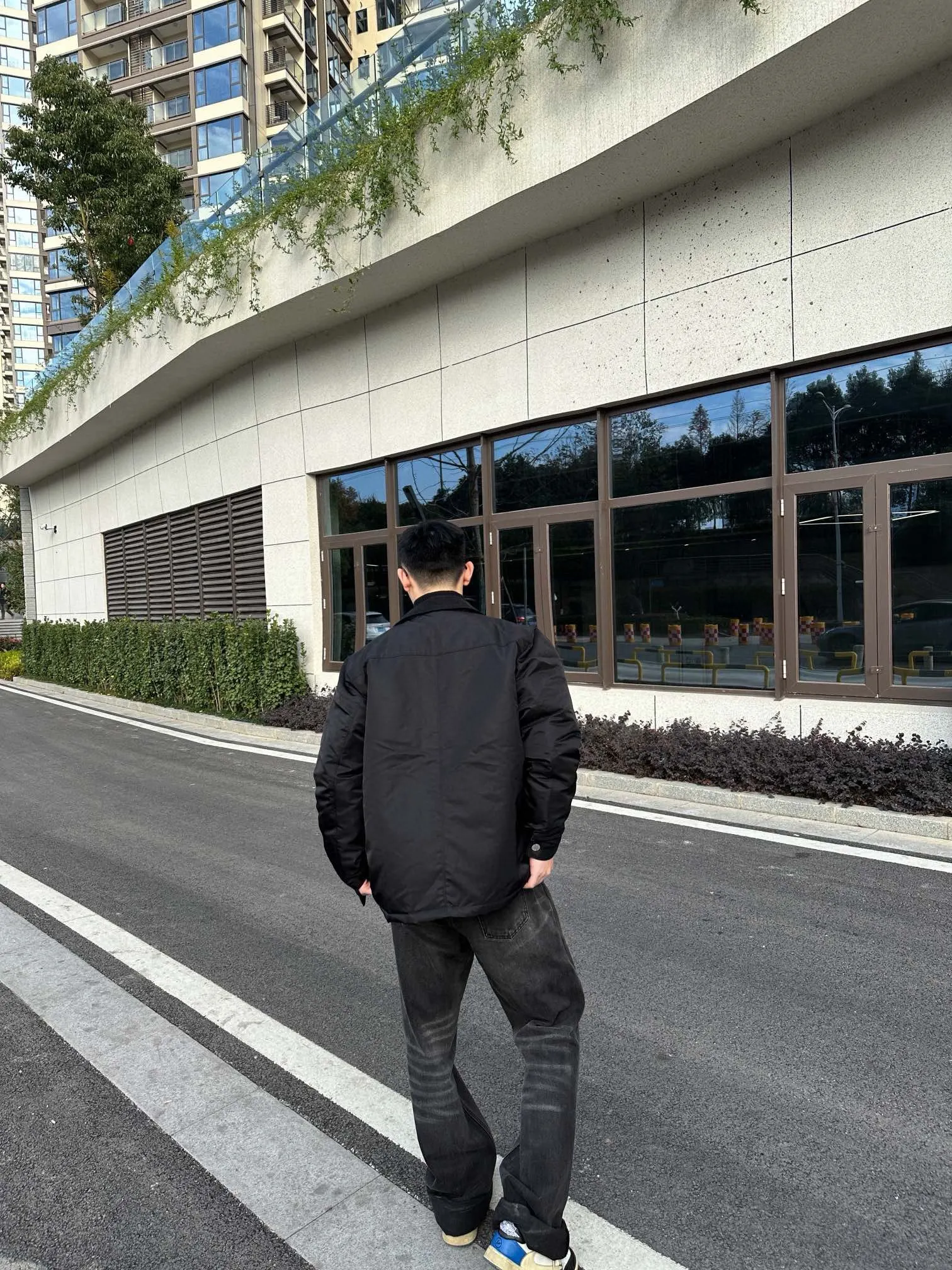 Рисунок 5 - Роскошная брендовая осенне-зимняя хлопковая куртка