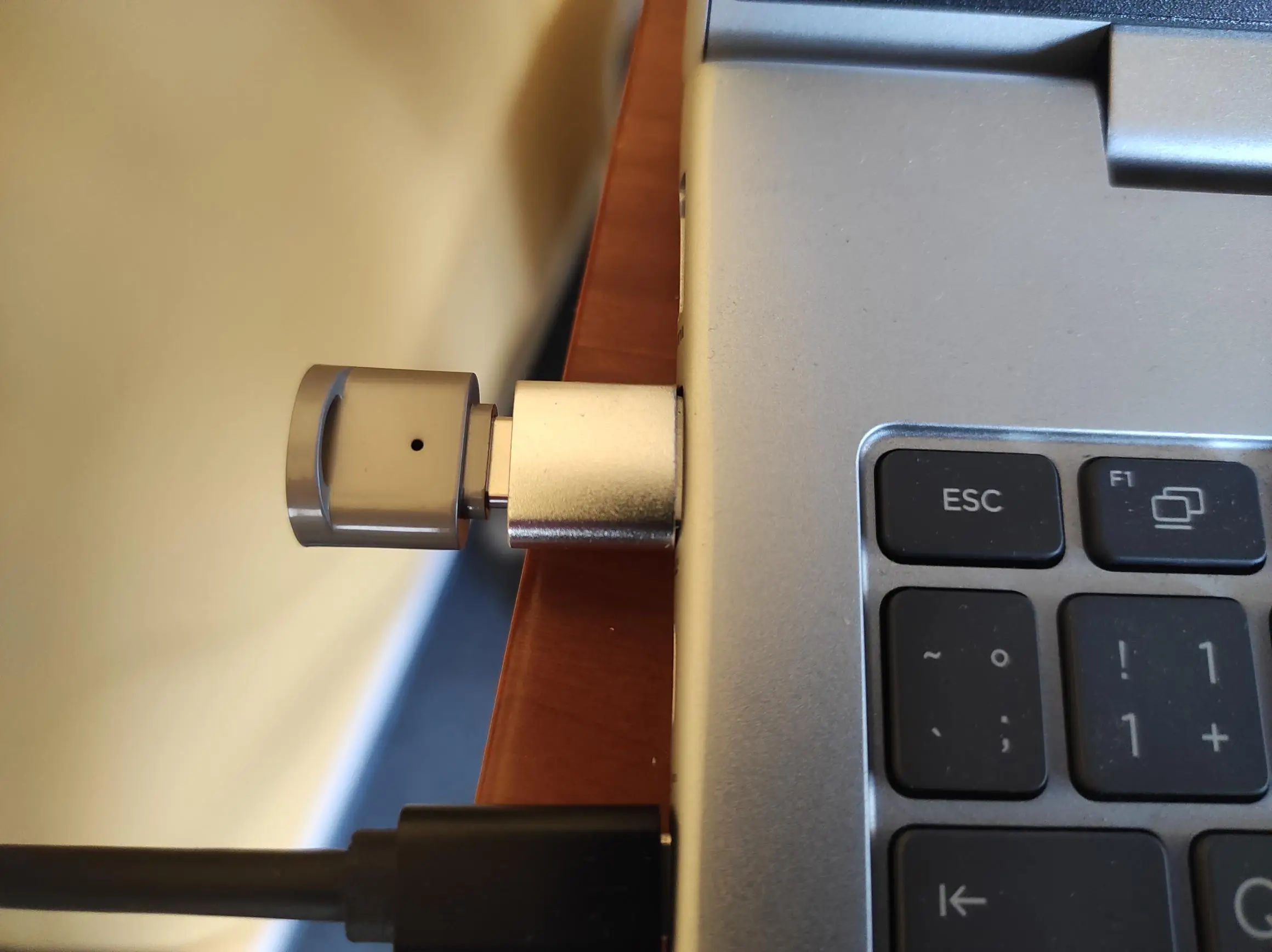 USB-C TF Card Reader with Zinc Alloy Case & USB Adapter photo review