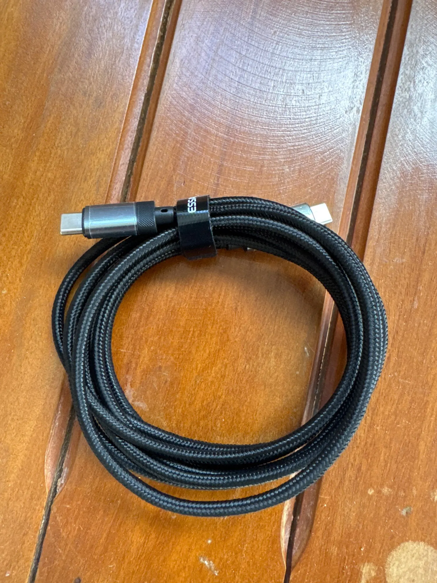 Essager 240W USB Type C To USB C Cable 100W PD 3.1 Fast Charging Charger Wire For iPhone 15 Pro max Macbook Pro Xiaomi Samsung photo review