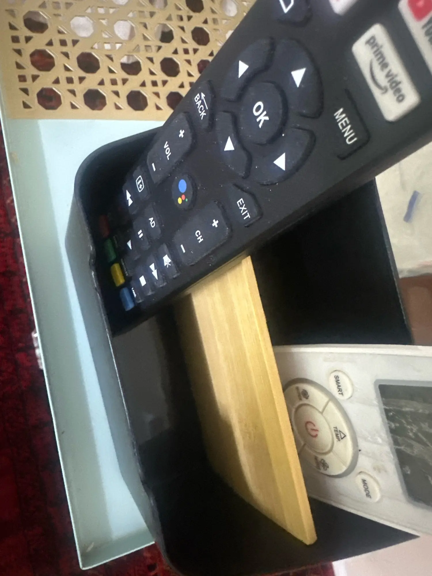 Practical Storage Box for TV Remotes & Air Conditioner Controls Elegant Remote Control Organizer Box for Living Room & Bedroom photo review