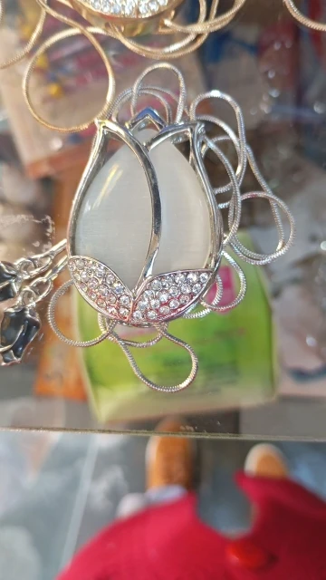 Fashion Elegant Simulated Pearl Choker Necklace photo review