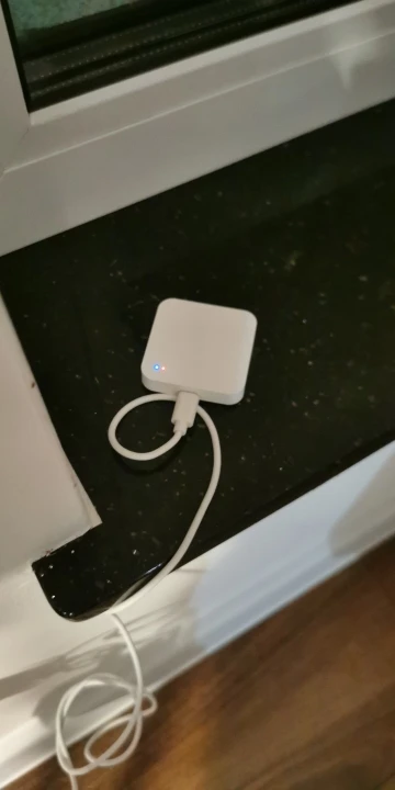 Tuya ZigBee 3.0 Smart Hub, Wireless/Wired Gateway Bridge for App Voice Remote Control, Works with Alexa Google Home Assistant photo review