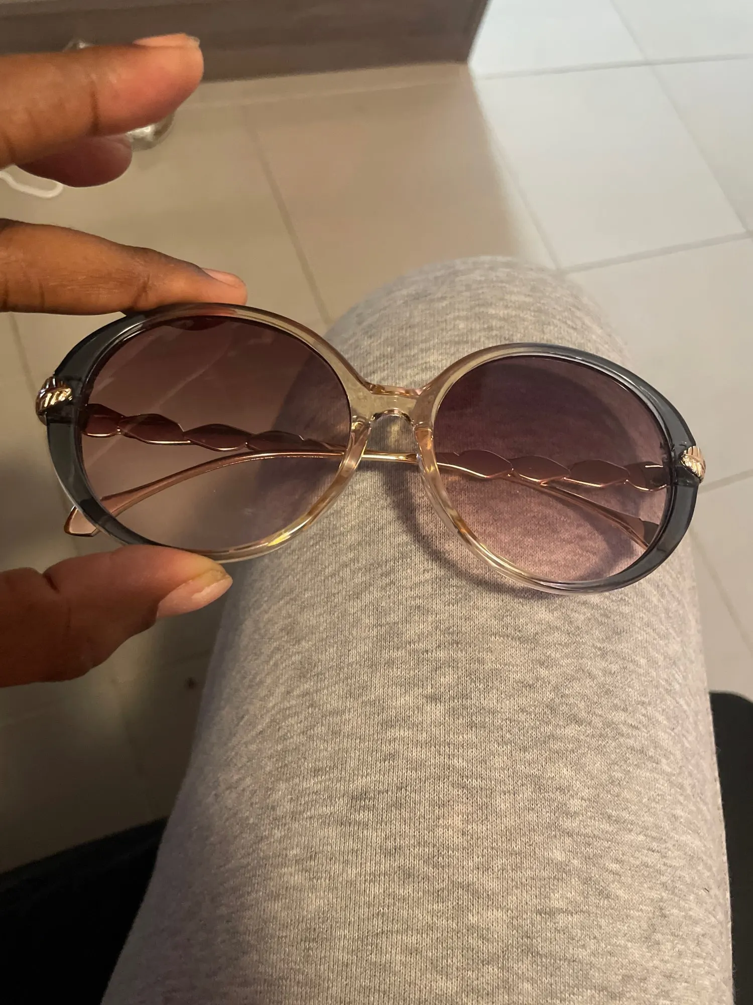 Vintage Round Gradient Sunglasses Women Designer Fashion photo review