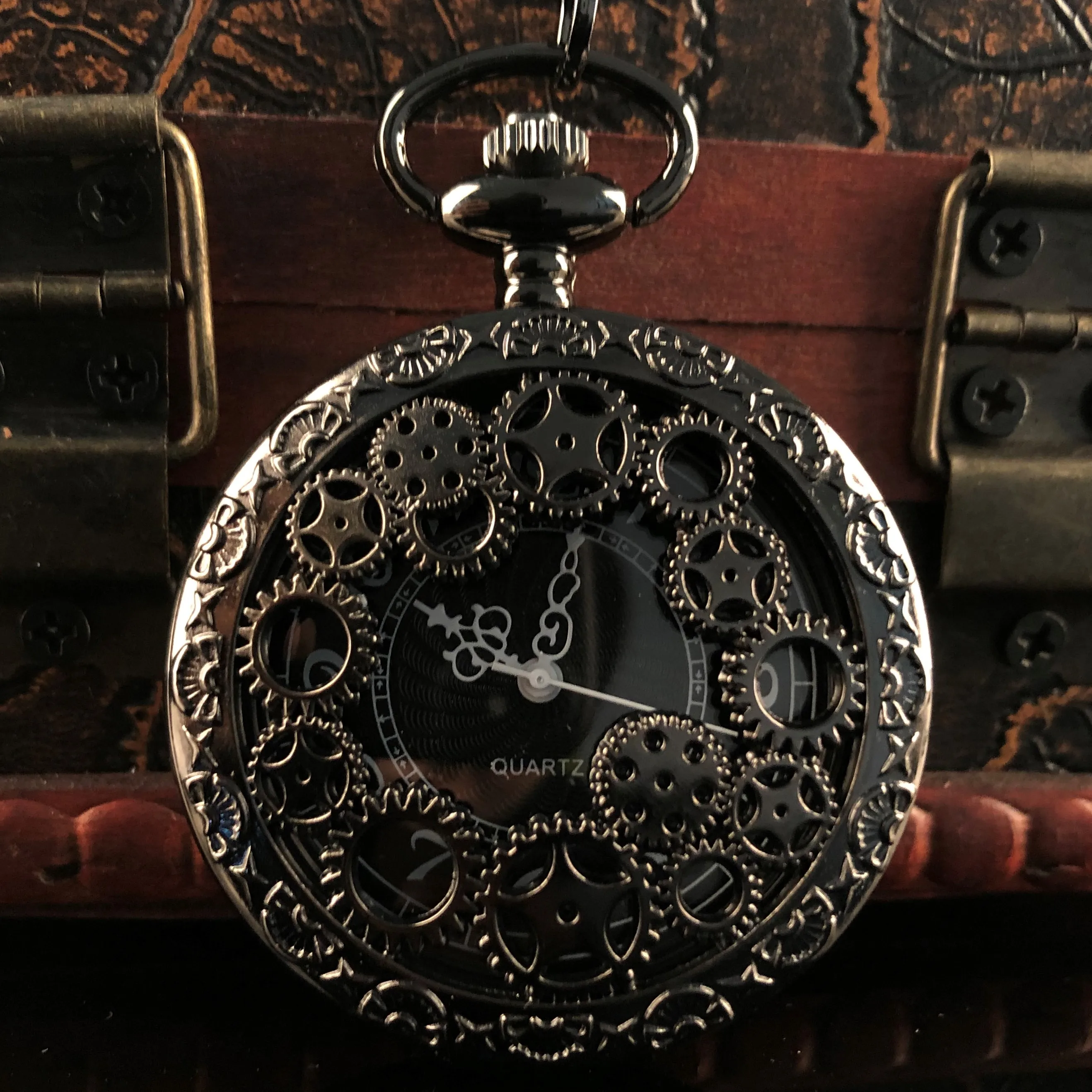 Наручные часы-скелетоны Half Hunter, кварцевые карманные часы для мужчин и женщин, высококачественные роскошные часы с подвеской на ожерелье