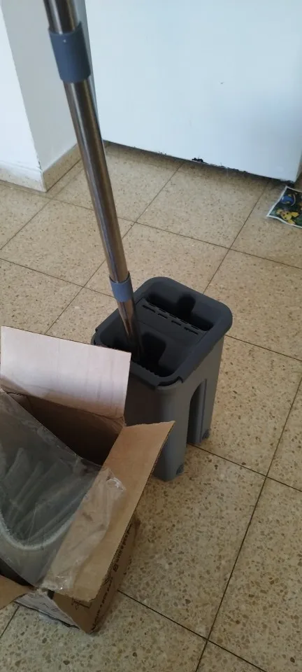 Esfregão Flat Mop IZECLEAN com Balde de 5 Litros e Microfibra de Alta Absorção e Refil Grátis photo review