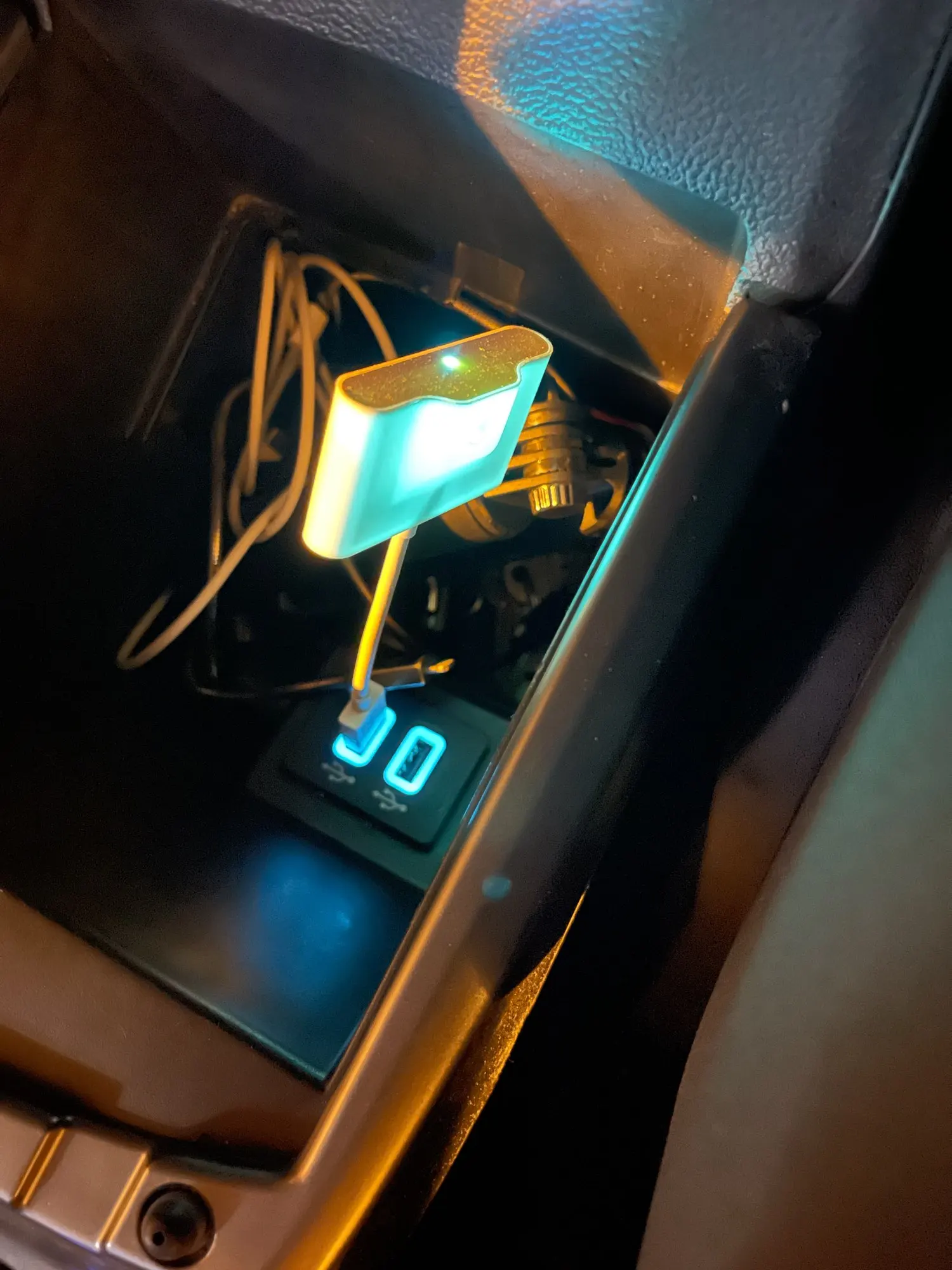 AutoConnect® - Kabelloser CarPlay Adapter photo review