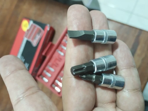 Kit de Ferramentas 46 Peças com Soquetes e Chave Catraca Reversível