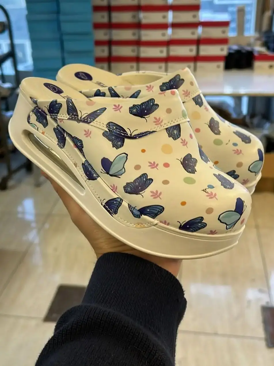 2024 Trending nurse clogs Medical Shoes  nursing Women Orthopedic Sabo Doctor Leather Platform Chef Orthopedic Comfort  Slippers