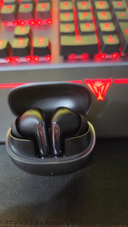 Fones de ouvido QCY MeloBuds Pro photo review