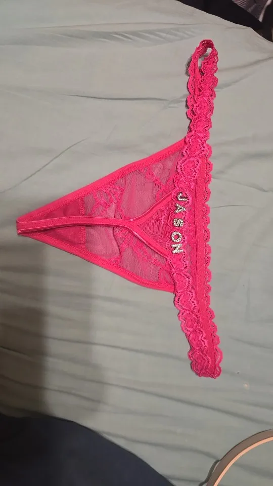 CrystalCharm – Personalisiertes Spitzen-Tanga-Set für heiße Momente photo review
