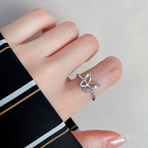 Silver Color Dancing Moving Butterfly Rings Dainty Insect Minimalist Rings For Women French Jewlery 2022 Trend Anillos