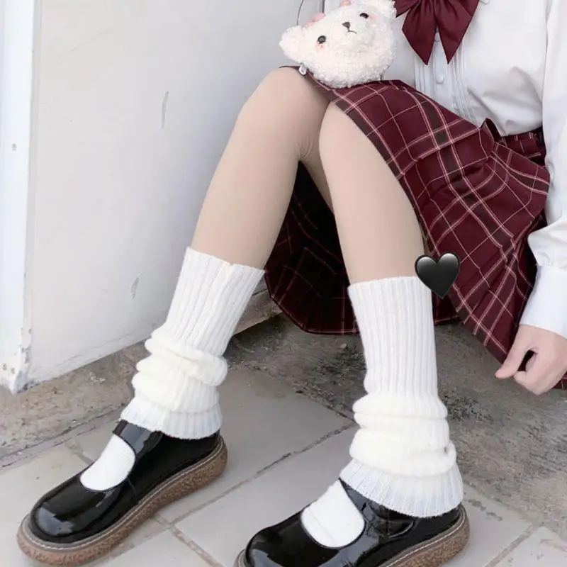 Pile pile socks female Korean version Japanese autumn and winter over the knee calf plus velvet medium tube socks