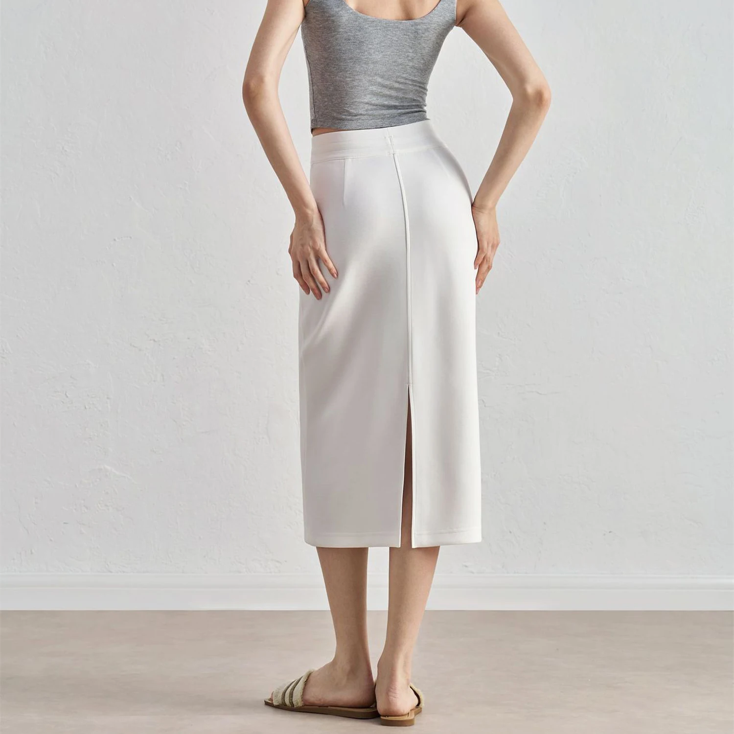 INLUMINE Nude Feel Casual Sports Skirt Women's Breathable Straight Sports Skirt Gym Outdoor Slit High Waist Slim Yoga Hip
