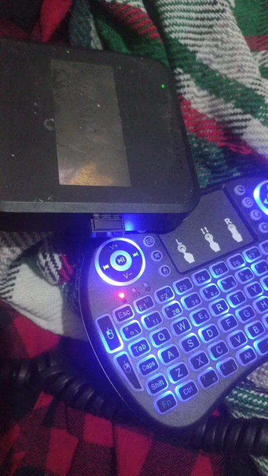 i8 Wireless Air Mouse Keyboard with Multicolor Backlight photo review