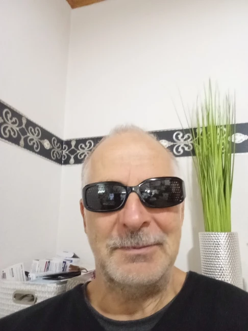 21V Cordless Impact Drill Electric Hammer Drill Lithium-Ion Battery 25+3 Torque Setting 2 Speed Electric Screwdriver Power Tools photo review