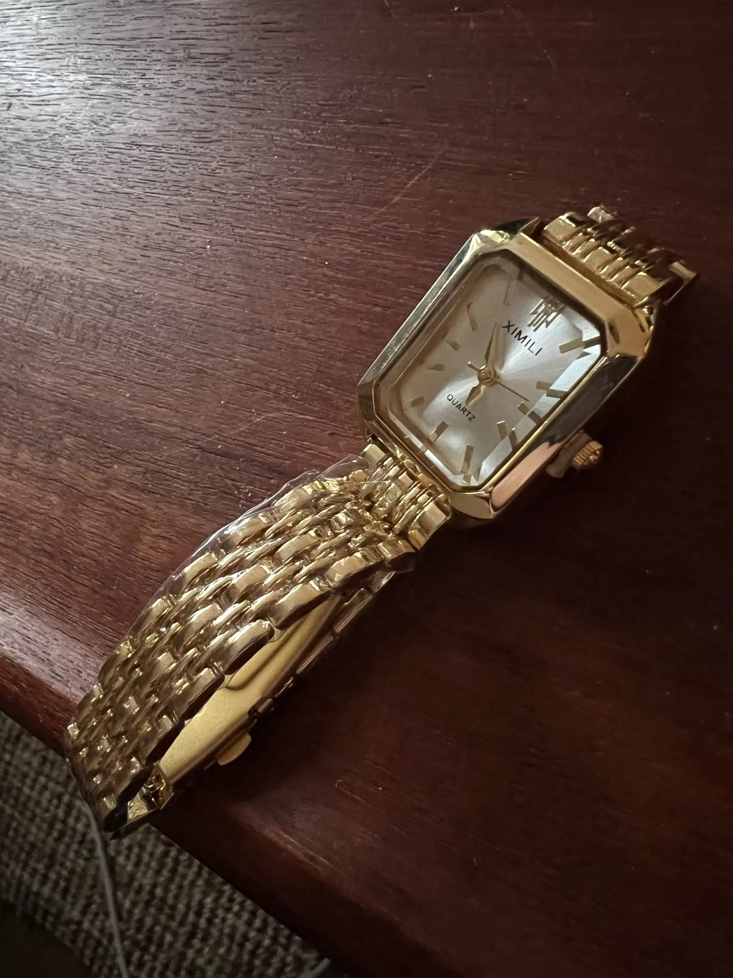 Women's 32mm Square Quartz Watch photo review