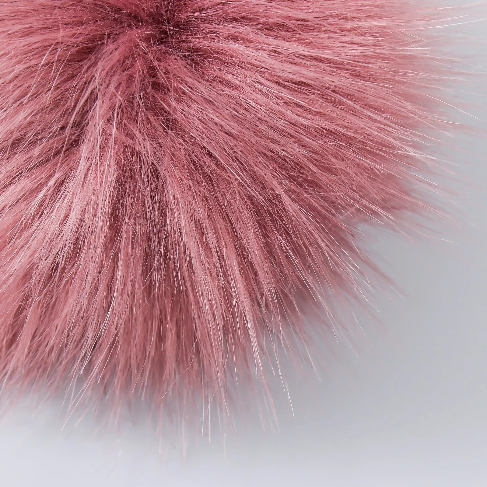 Рисунок 2 - Помпон искусственный мех песец