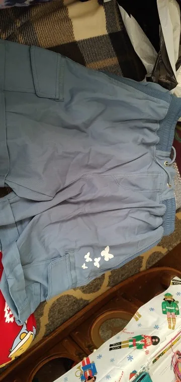 Women's Butterfly Print Cargo Shorts photo review