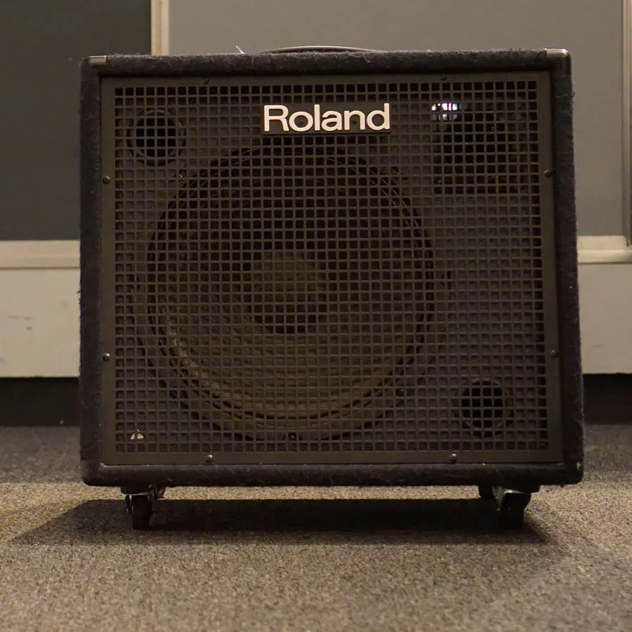 

Новинка, в наличии, модель Roland KC-600 - 200 Вт, 15-дюймовый клавиатурный усилитель