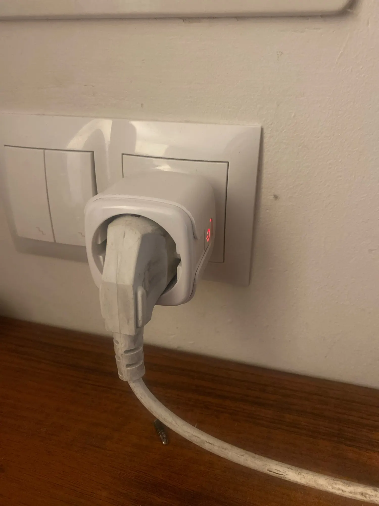 Tuya WiFi Smart Plug EU 20A Smart Socket Without Power Monitor Timing Voice Control Works Whit Alexa Google Home Alice photo review