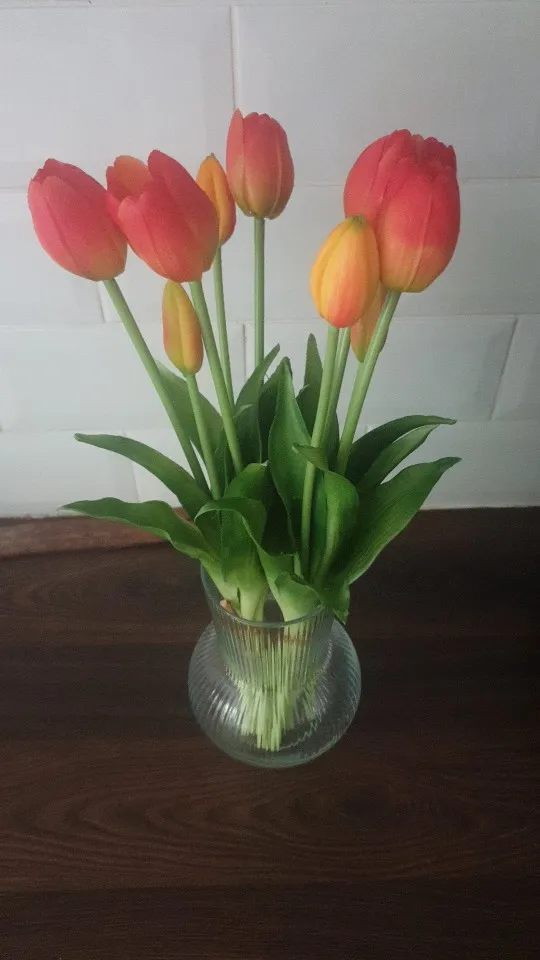 High Quality Soft PVC 5 Heads Artificial Tulip Flowers for Home Decoration photo review