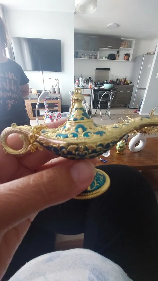 Aladdin's Legacy, Classic 12cm Magic Genie Lamp - Retro Home Décor & Unique Gift photo review