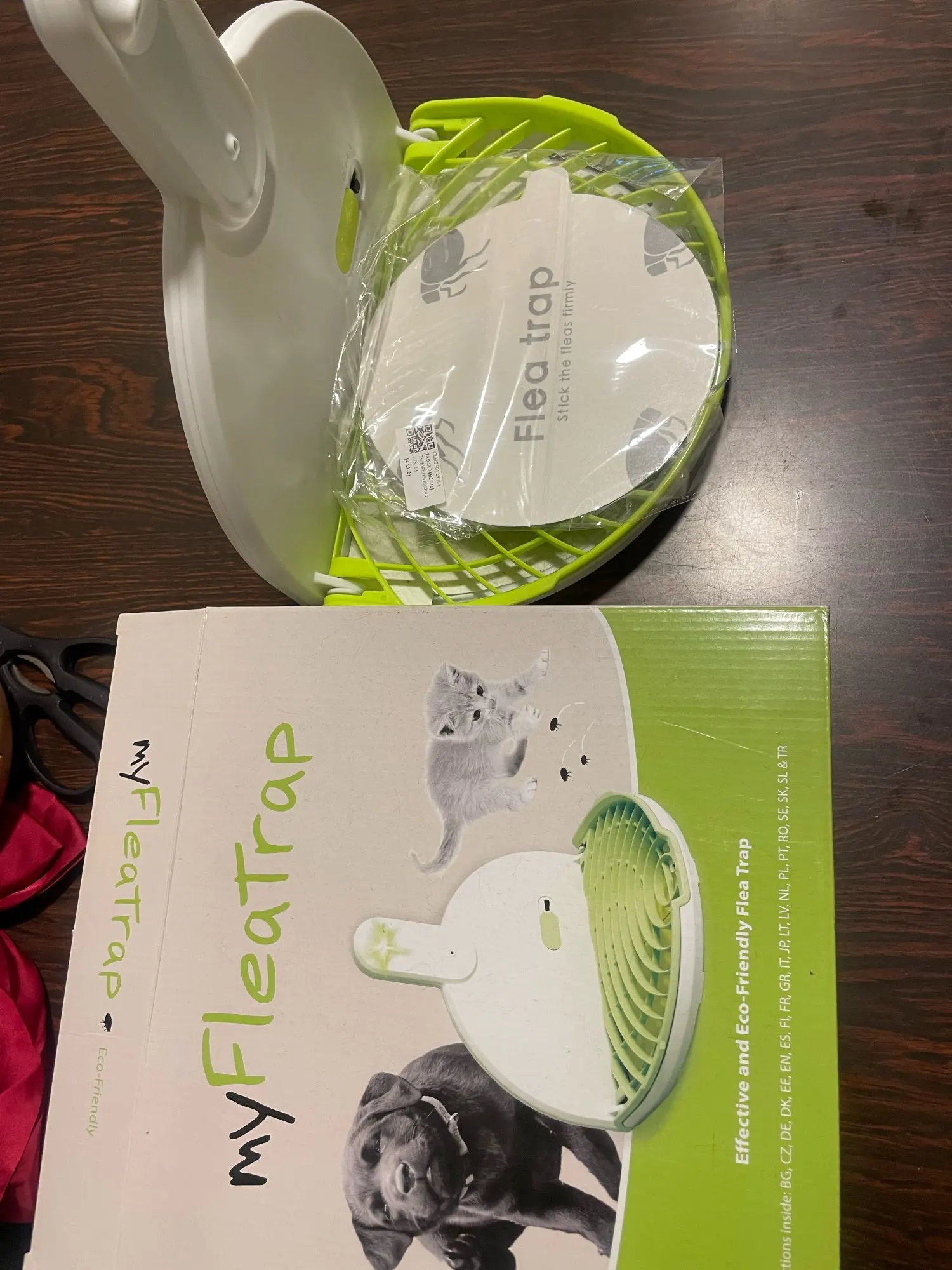 Sticky Dome Flea Trap Flea Killer Trap Light Bulb Pet Control Non-Toxic No Insecticides Flea Trap for Home House Inside photo review