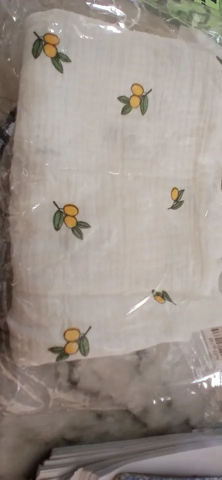 80X65cm Muslin Squares Baby Swaddle Blanket Newborn Diaper Bedding Cotton Stroller Blankets Babies Accessories Infant Nap Cover photo review