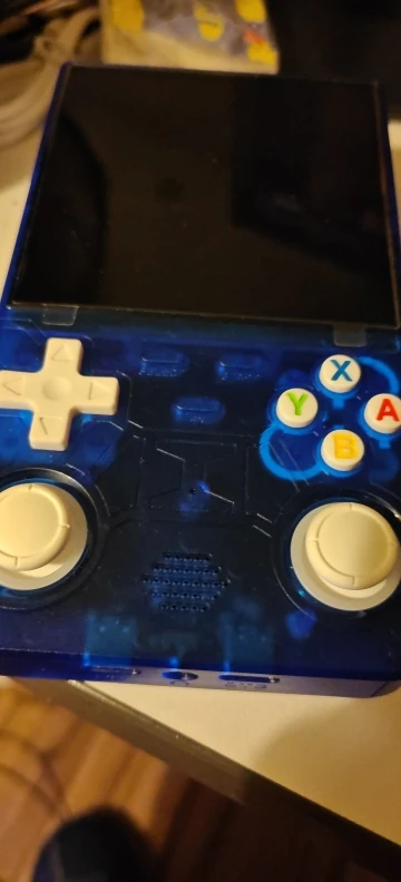 R36 ULTRA photo review