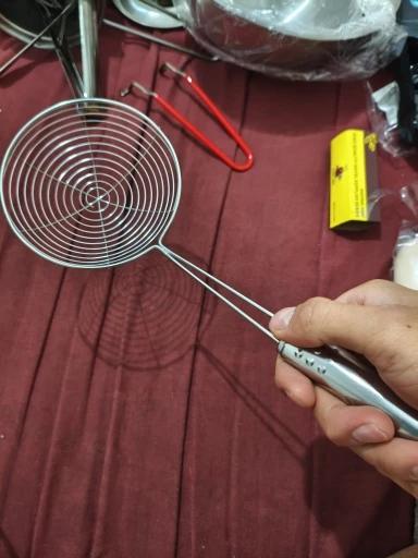 3 Size Set Stainless Steel Colander Household Noodle Dumpling Hot Pot Filter Screen Pearl Line Drain Large Fried Strainer photo review