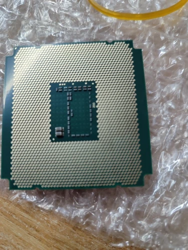 Intel Xeon E5 2697 V3 14-Core 2.6GHz LGA 2011-3 CPU photo review