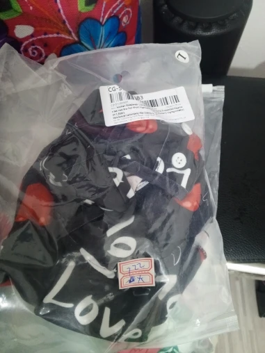 Chic Butterfly Print Pajama Set for Women - Cozy Nightwear photo review