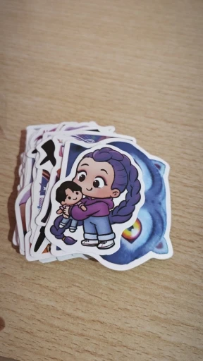 Autocollants En Vinyle Huntrix K-pop Demon Hunters | Imperméables, Résistants à La Décoloration Et Aux Rayures | Vinyle épais De Haute Qualité Avec Aileron Lisse Et Mat-Miharu.Myet - France