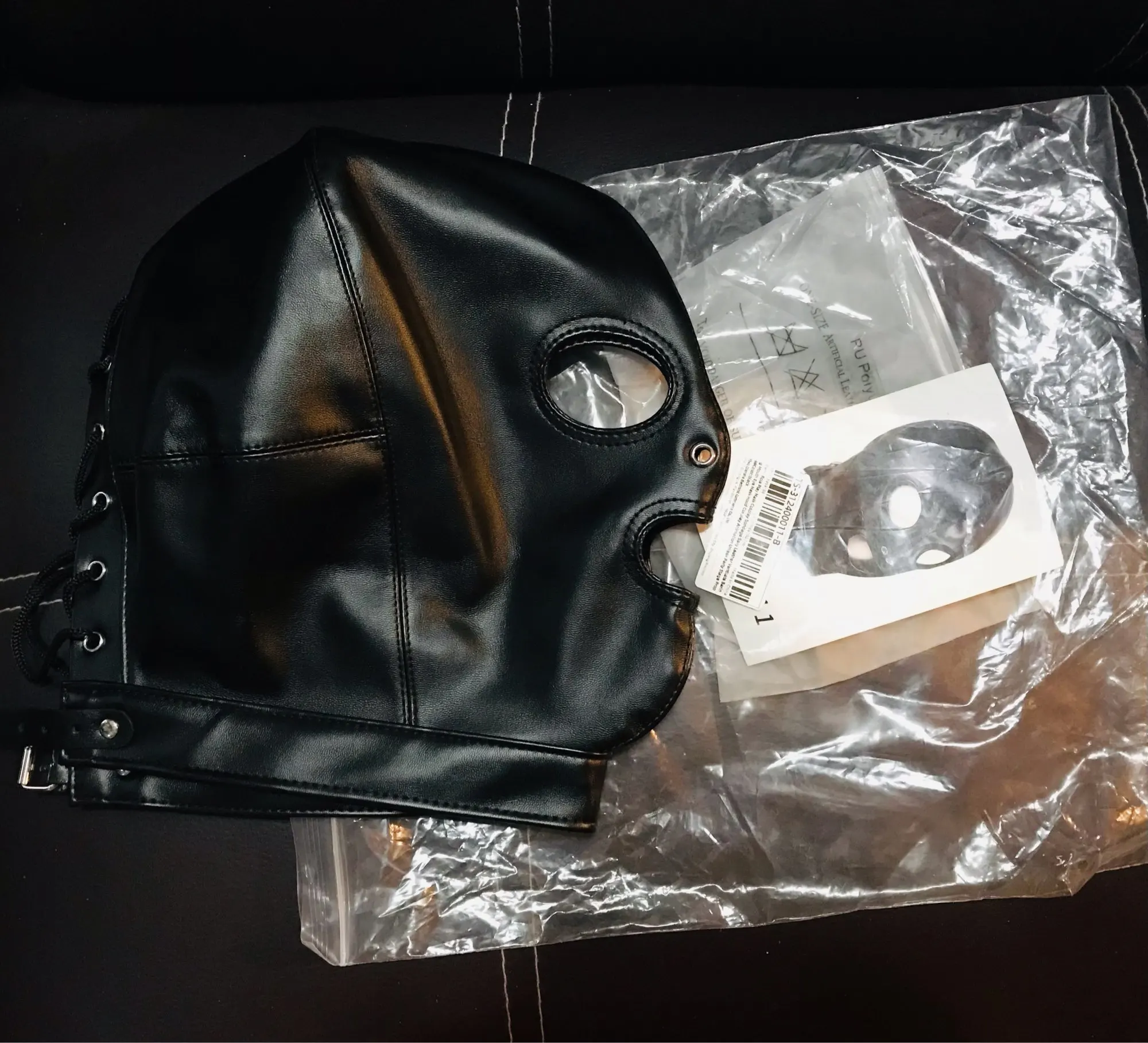 Anatomical Latex Hood photo review