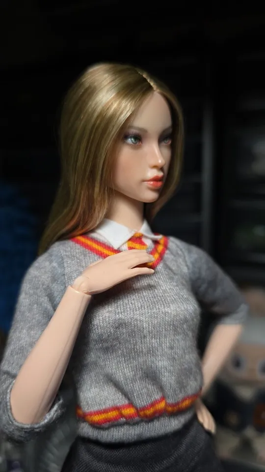 JKTOYS K-006 1/6 Scale Beauty Yumi Movable Eyes Head Sculpt