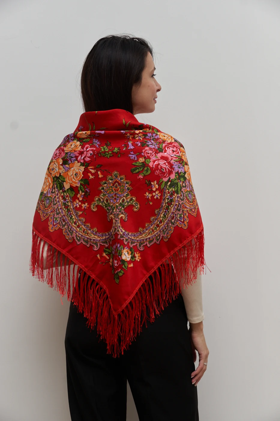 Рисунок 2 - Платок женский с бахромой